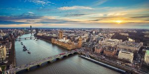 Government bans upward-only rent reviews
