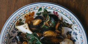 Tasca announces early residency closure