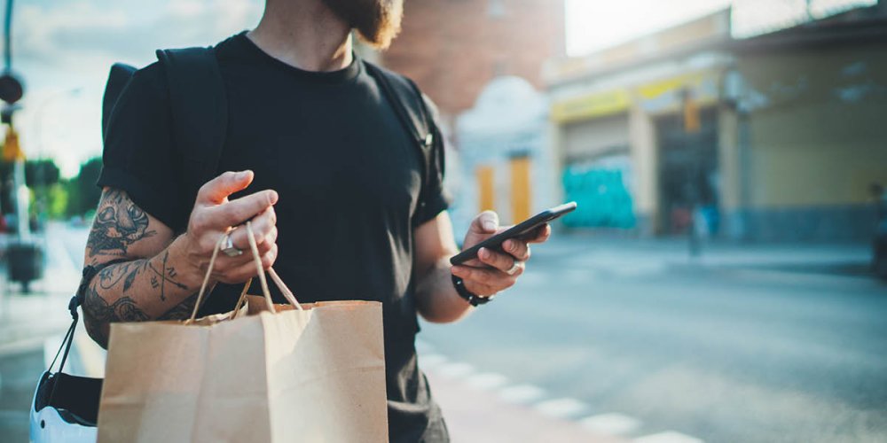 Deliveries rise again in March, while takeaways decline